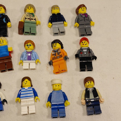 Genuine LEGO minifigures, pack