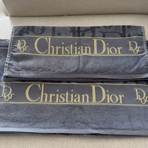 Christian Dior grey bath towel set, body and face
