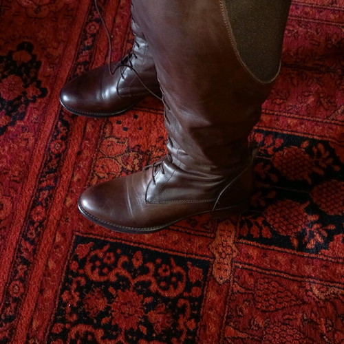 Leather boots from Italy like new, tall, dark brown