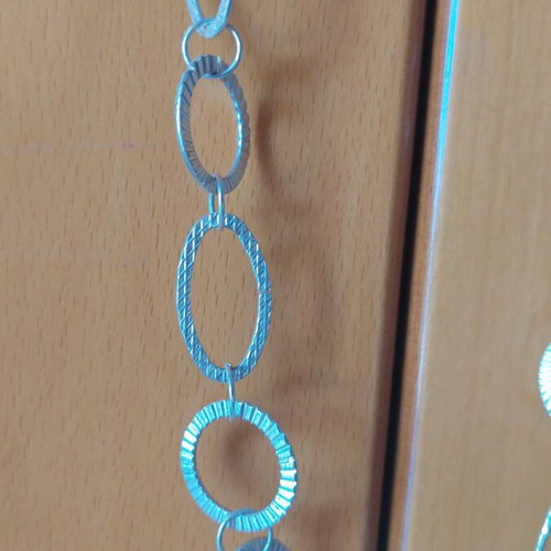 Faux bijoux set like new, silver with earrings, bracelet and necklaces
