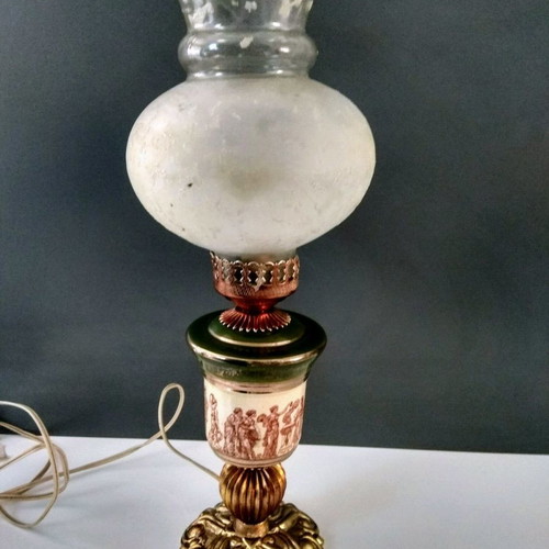Lamp used with brass base