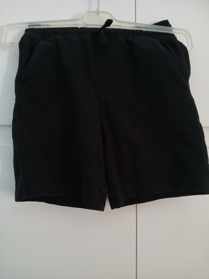Zara shorts used, black, size 8 years