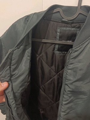 Bomber flight jacket Pull & Bear like new, size L