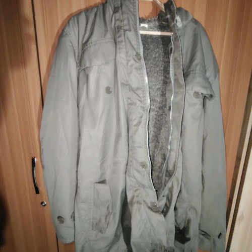 Khaki jacket XL with removable fur used