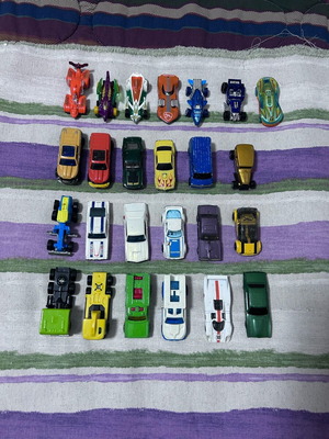 Hotwheels collection of 25 used toy cars