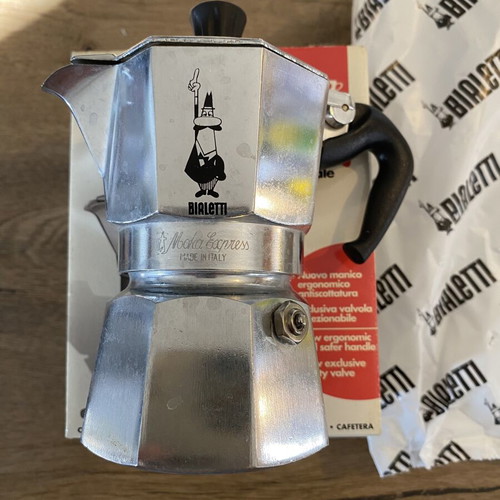 Bialetti Moka Express 2 Cup like new with box and manual
