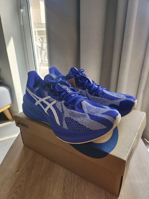 Asics Dynablast 5 running shoes new, cobalt burst and white
