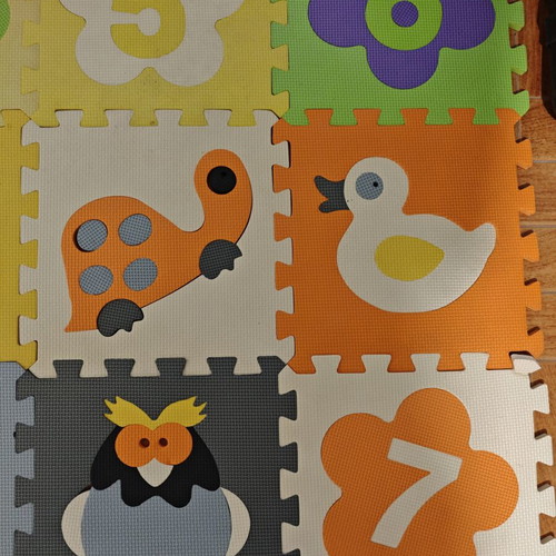 Children's floor puzzle from EVA foam with numbers and animals like new