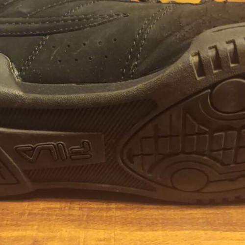 Fila women's shoes size 37.5, black, athletic