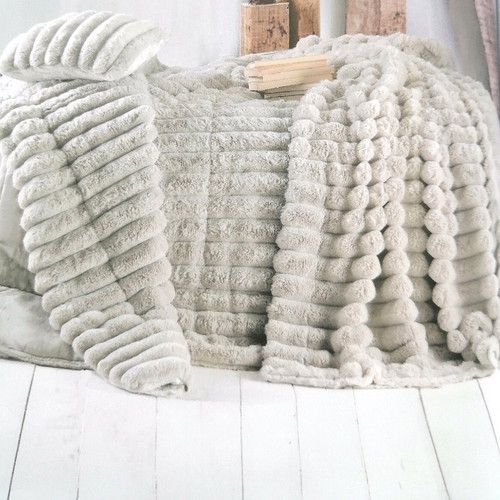 Trinity double-sided fur blanket without filling new