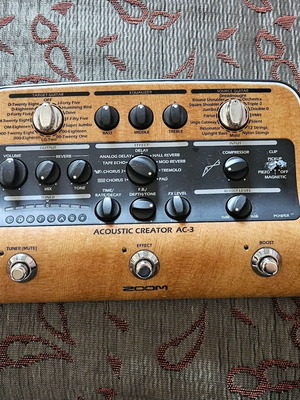 Zoom Acoustic Creator AC-3 σαν καινούργιο με πολλές επιλογές και καλά εφέ