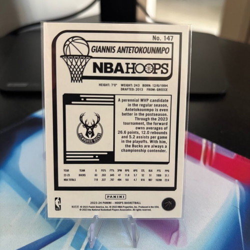 Giannis Antetokounmpo 2023-24 Panini NBA Hoops Neon Green Card like new #147