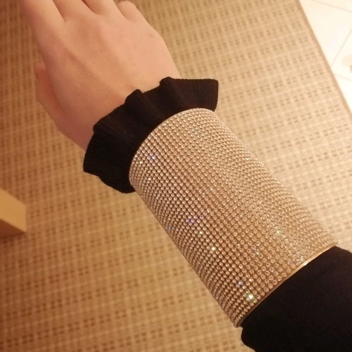 Bracelet cuff used with strass