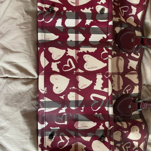 Burberry bag like new