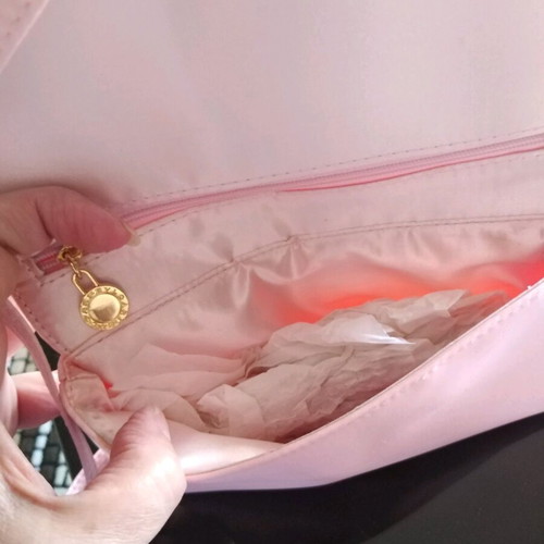 Τσαντάκι Bvlgari perfume καινούργιο, σατέν ροζ με dust bag