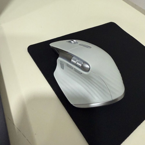 PC mouse ergonomic rgb like new