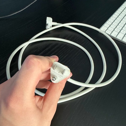 Apple MacBook power cable used, MK122LL/A, 1.8 m