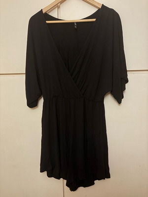Stradivarius Μαύρο Ολόσωμο Σορτς Playsuit Medium σαν καινούργιο