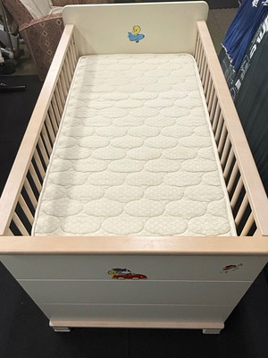 Baby crib with mattress and Fisher Price activity gym