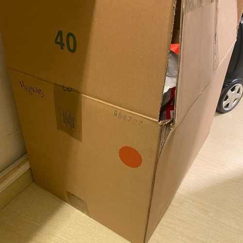 Anti-theft in 2 sizes from a children's clothing store