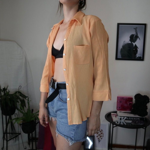 Gofre shirt like new, size Medium, orange