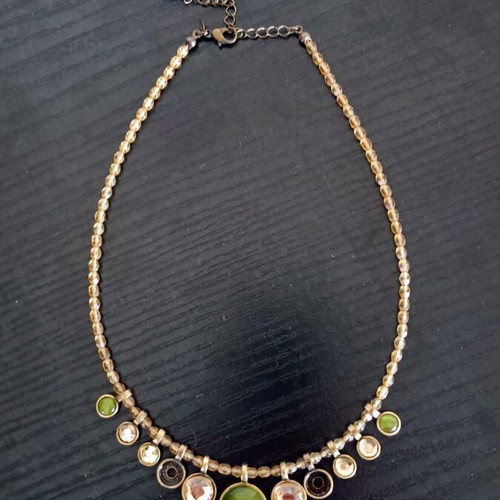 Necklace like new, colorful