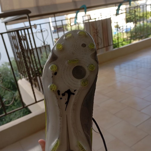 Nike Tiempo Elite FG football boots, size 40.5, yellow and silver