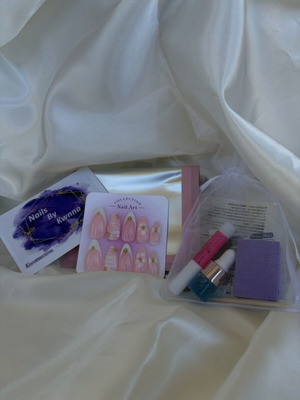 Press On Nails Lovely Pink Collection new