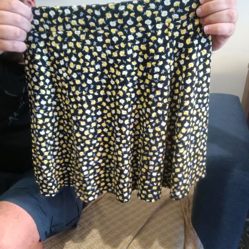 Zara mini skirt Small/Medium, polyester and cotton with pleats