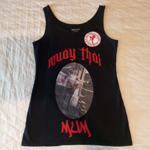 Muay Thai tank top with vintage print, black and red