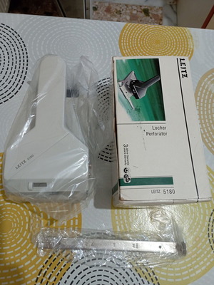Leitz 5180 heavy-duty perforator