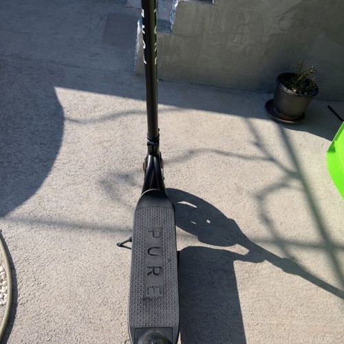 Pure electric scooter like new, 500W, waterproof, foldable