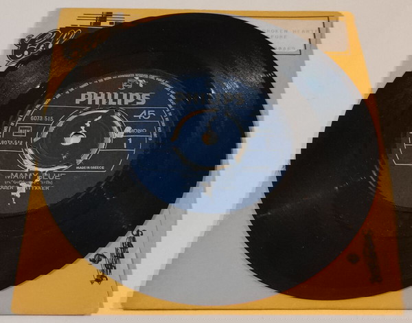7'' ROGER WHITTACKER -  Mamy Blue / New World In The Morning