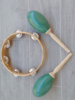 Tambourine and maracas like new, wooden with metal jingles