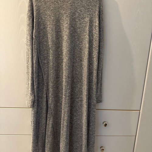 Pink Woman cardigan gray used, size medium, long