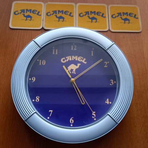 Camel wall clock vintage collectible used with 4 coasters