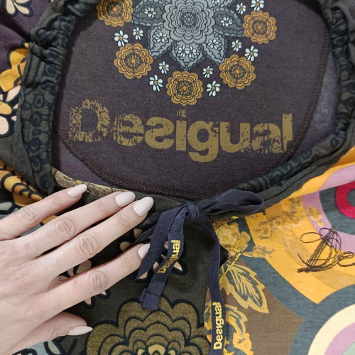 Desigual long-sleeve top with geisha print like new, multicolor