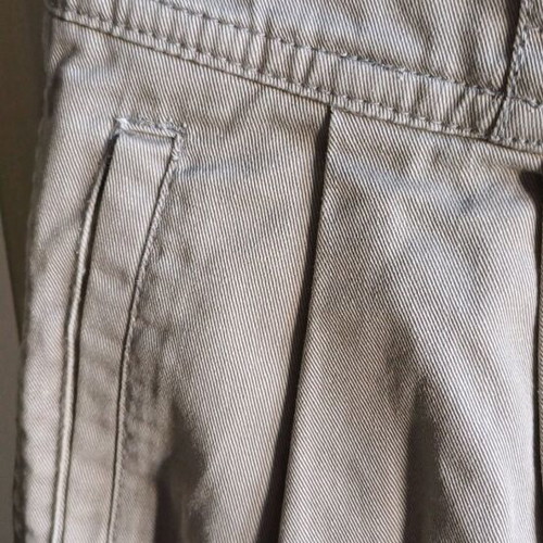 Abercrombie & Fitch high-waisted bermuda shorts like new, beige, size M