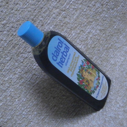Clairol Herbal Shampoo 300 ml new without box