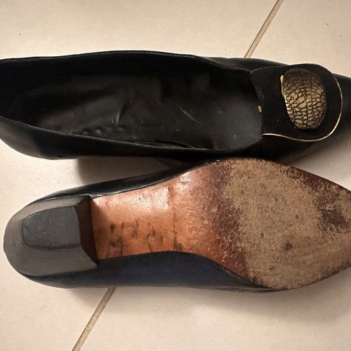 Vintage Industries leather pumps size 37 used