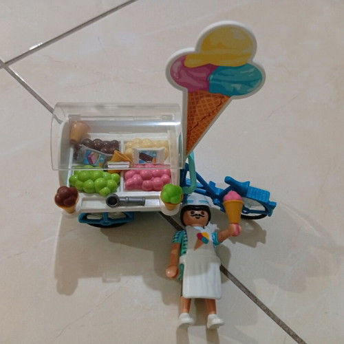 Playmobil Ice Cream Vendor with Bicycle set like new