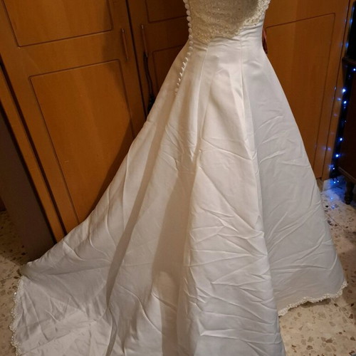 Elegant satin wedding dress new, size S-M, white