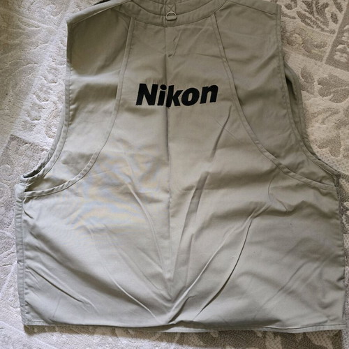 Nikon photographic vest size XXL like new, gray and beige