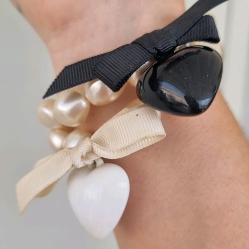 Set of 2 pearl bracelets new, white