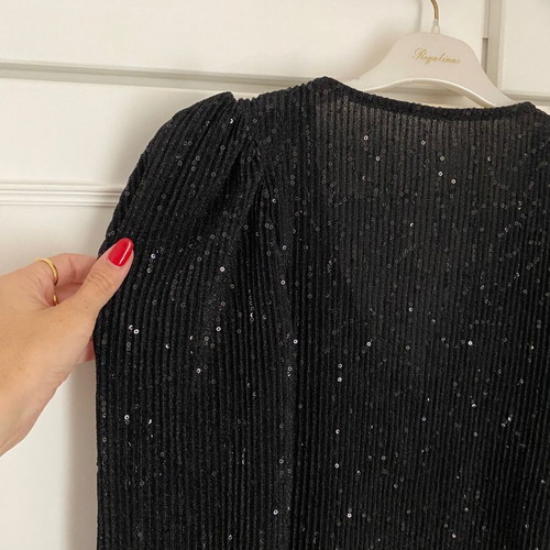 Black sequin blouse with puffed shoulders size M