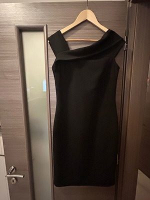 Midi dress black elastic elegant Actius, worn once, size L
