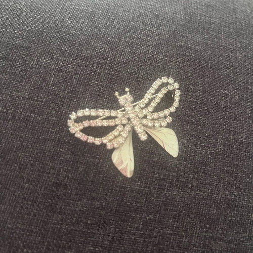 Pins new, 2 pcs, butterfly and flower with stones