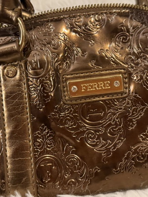 Ferre Handbag like new, bronze with handle and strap