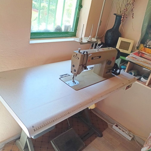 Brother professional sewing machine used with accessories