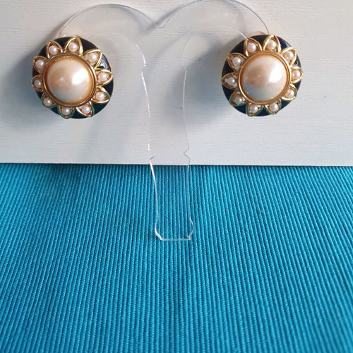 Vintage 80s clip earrings like new, gold tone with black enamel